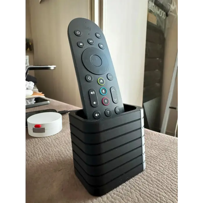 Siyah Tekli Modern Kumanda Tutucu Standı