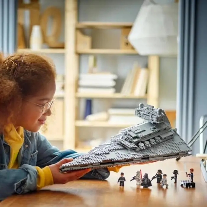 Star Wars İmparatorluk Yıldız Destroyeri 75394