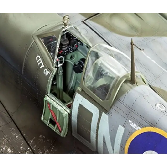 Supermarine Spitfire Mk.IXc oyuncak model seti