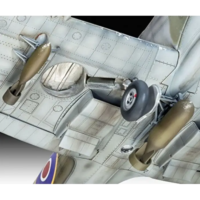 Supermarine Spitfire Mk.IXc oyuncak model seti