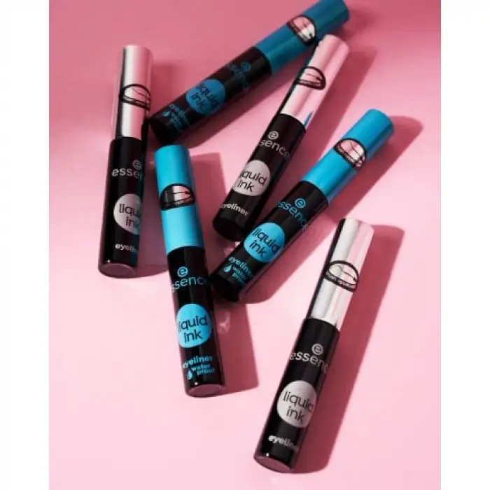 Suya Dayanıklı Siyah Likit Eyeliner 01