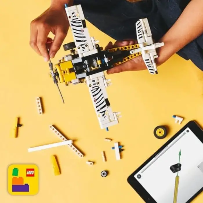 Technic Arazi Uçağı 42198