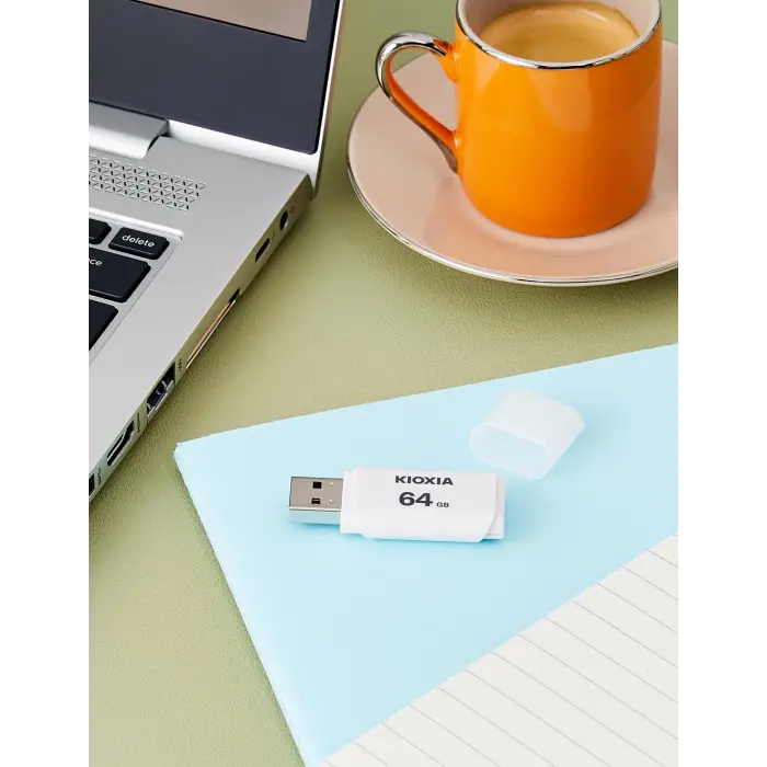 TransMemory U202 64GB USB Bellek; USB 2.0, Beyaz