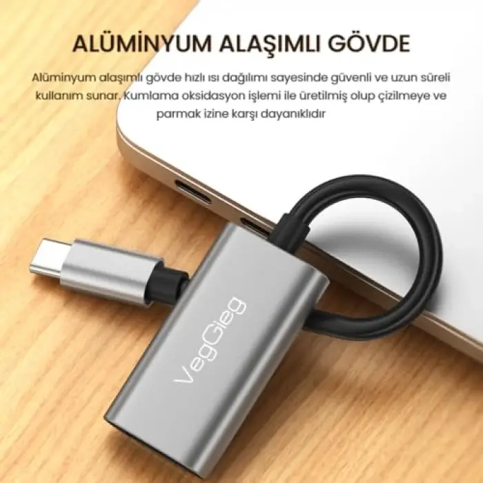 Type-C bağlantısından HDMI görüntü alan 4K 30Hz dönüştürücü adaptör