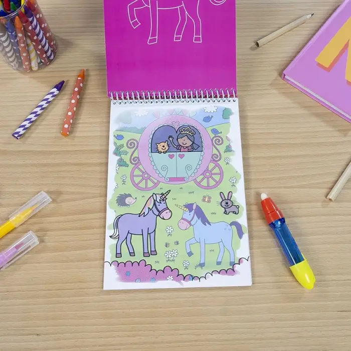 Water Magic Unicorns Boyama Kitabı, +3 Yaş