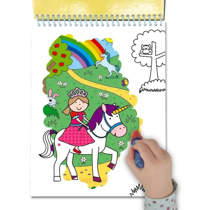 Water Magic Unicorns Boyama Kitabı, +3 Yaş