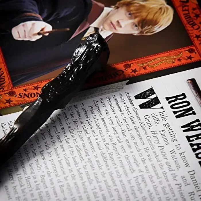 Wizarding World; Harry Potter Asa, Ron Weasley