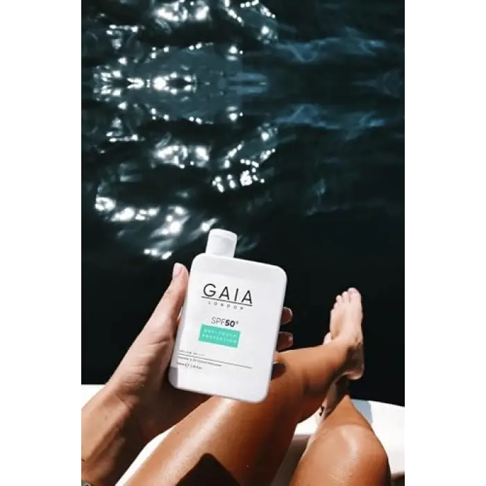 Yağlı Ciltler için Mat Bitişli 50spf Uva