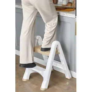 2 Katlı Katlanır Merdiven Tabure, Kaydırmaz Tabanlı, 200 kg Kapasiteli (KREM)