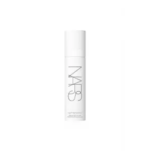 Light Reflecting Makeup Setting Mist - Nemlendiren&Koruyan Sabitleme Spreyi