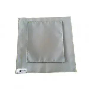Tek Katlı Kamp Çadırı Sobası Baca Çıkışı 30x30 cm