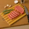 Bambu Kesme Tahtası – 26x36 cm Metal Kulp­lu Doğal Ahşap Kesim Panosu, Sebze ve Et Kesme Tahtası, Çizilmez, Hijyenik ve Dayanıklı