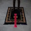 Kırmızı Namaz Sü­tre­si