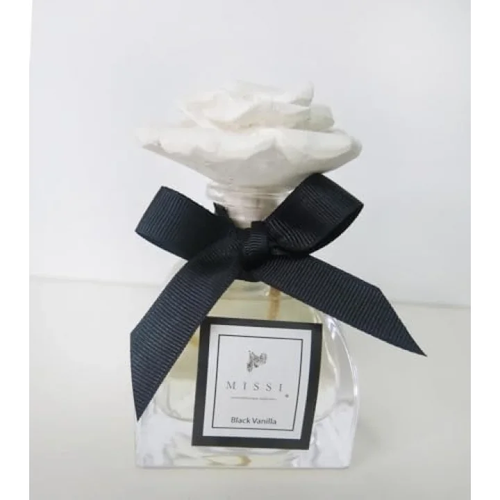 130 CC LOTUS ŞİŞE BLACK VANILLA KOKULU TAŞLI ODA KOKUSU