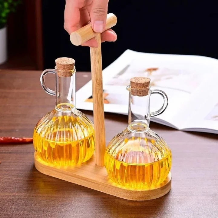2li Bambu Stand ile Cam Yağdanlık ve Sirkelik Seti, Yemek Masası ve Sofralarınız İçin Bambu Standlı Şık Masa Üstü Yağ ve Sirke Şişeleri