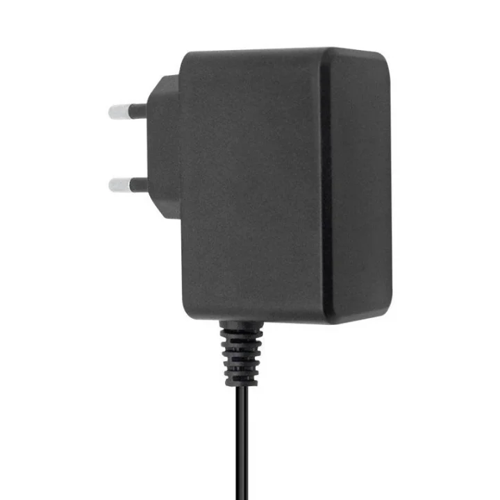 24 VOLT - 1 AMPER 5.5 * 2.5 UÇLU YERLİ ÜRETİM PLASTİK KASA PRİZ TİPİ ADAPTÖR