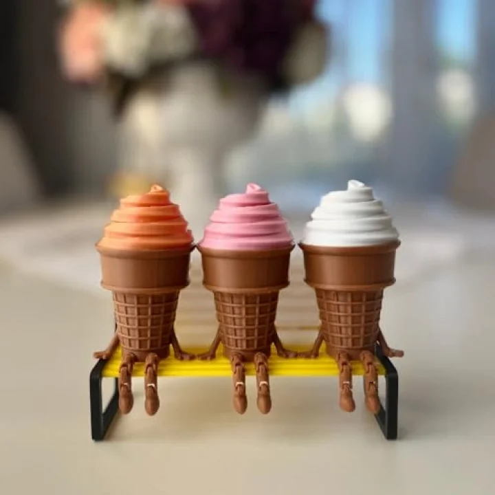 3lü Renkli Dondurma Külahı Dekoratif Figür Seti - Sevimli Bacaklı Masaüstü Süs (Her biri 7.5 x 4.3 cm) BANK DAHİL DEĞİLDİR