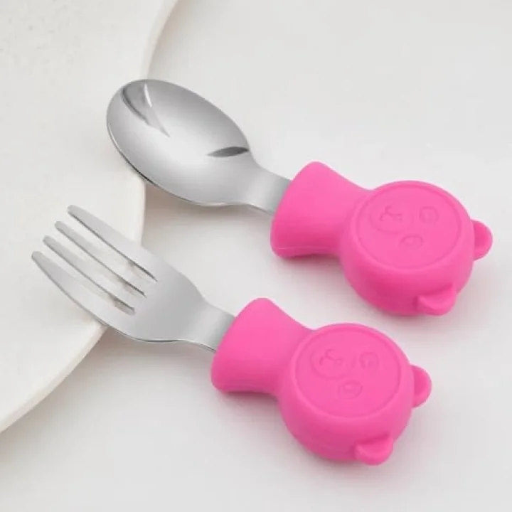 304 Çelik Panda Bebek Kaşık Çatal SetiSilikon Saplı BPA İçermez Ergonomik Kaymaz Fuşya