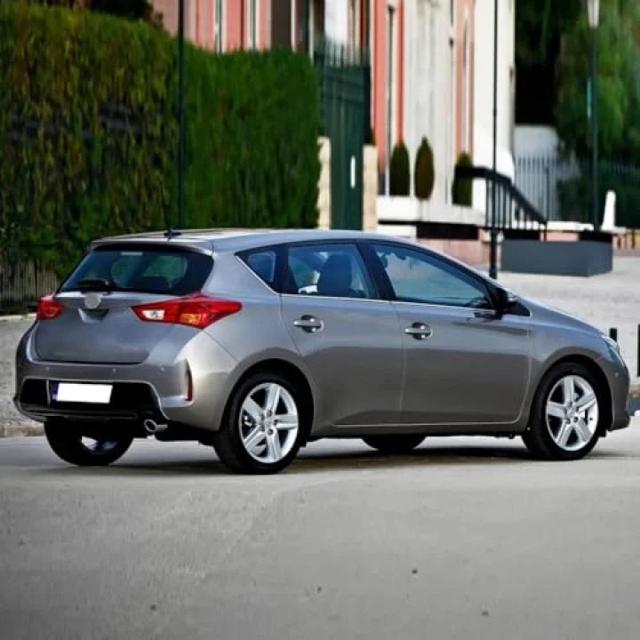 Arka Cam Sileceği Silecek Süpürgesi Toyota Auris İle Uyumlu 2013-2018 20cm