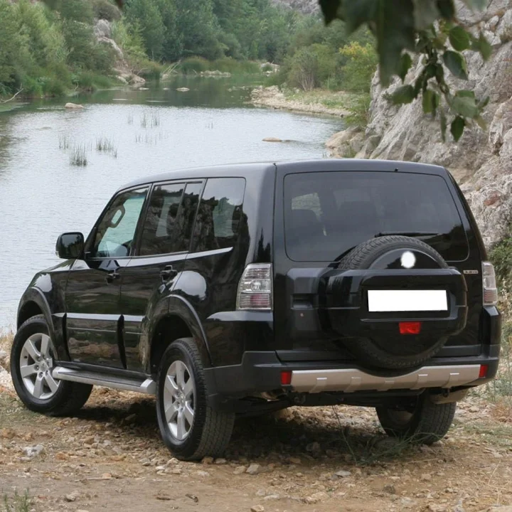 Arka Cam Silecek Kolu Kapak Takımı Mitsubishi Pajero ile uyumlu 2008-2020