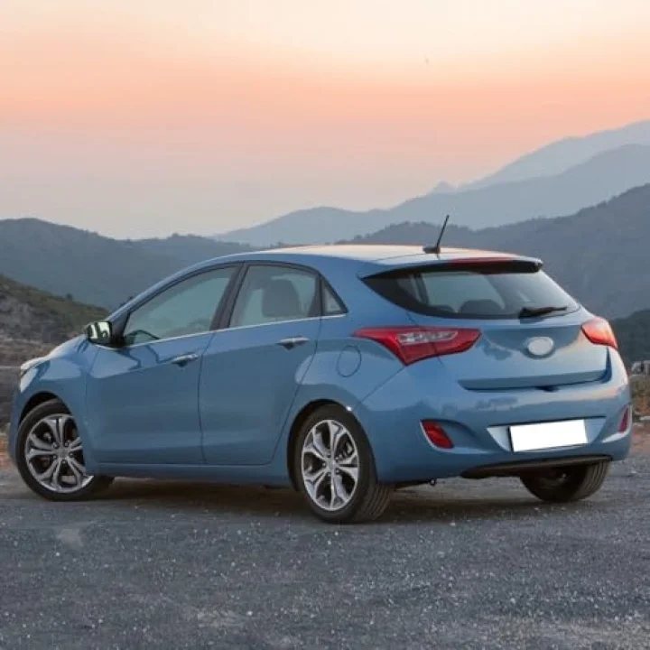 Arka Cam Silecek Kolu Takımı 98811A5000 Hyundai i30 ile uyumlu 2013-2016