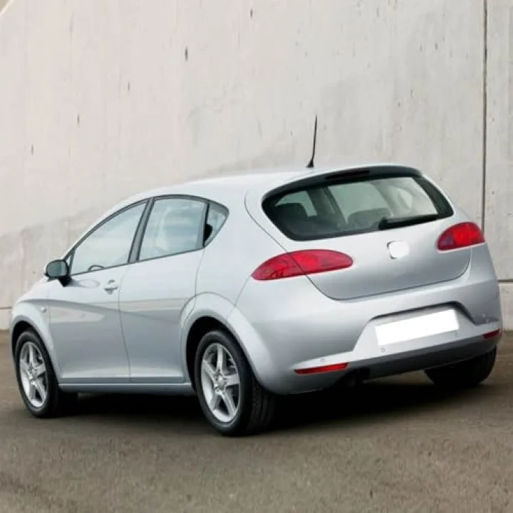 Arka Silecek Su Fiskiye Kapağı 5P0955435B Seat Leon 2 Makyajsız ile uyumlu 06-10
