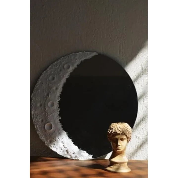 Ay desenli krater ayna