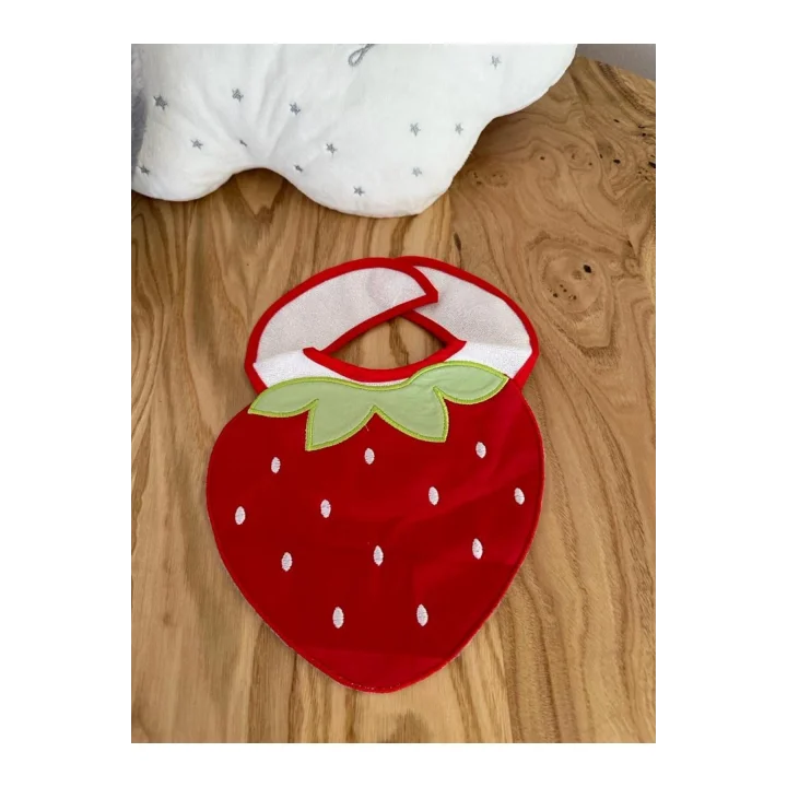 Bebek Mama Önlüğü Çilek Figürlü