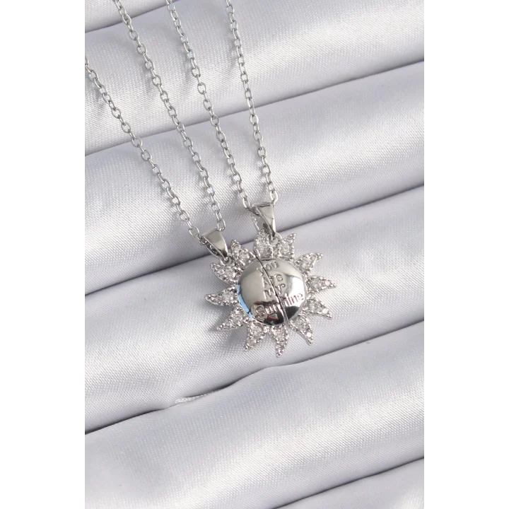 Mey İthalat® 316L Çelik Gümüş Renk Zirkon Taşlı Güneş Model İşleme Yazı Detay Arkadaşlık Kolyesi