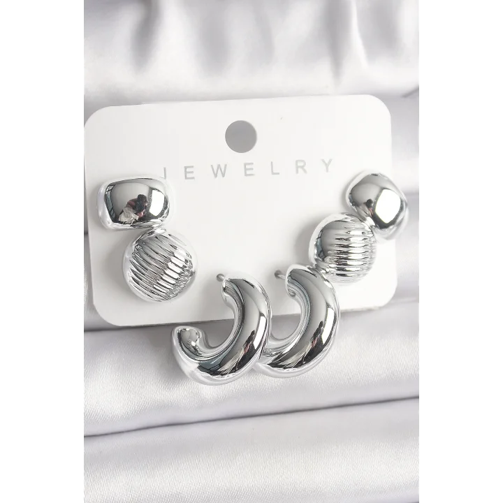 Mey İthalat® Gümüş Renk İşlemeli Daire Halka Model CCB Platik Kadın Küpe Seti