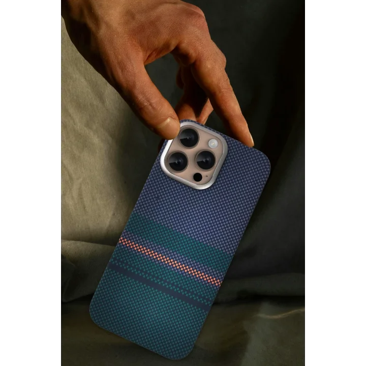 Mey İthalat®  iPhone 15 Pro Max Besa Magsafe Kapak - Desert