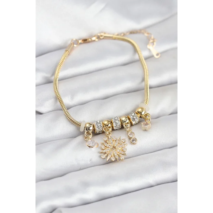 Mey İthalat® Kutup Yıldızı Model Charmlı Gold Renk Kadın Bileklik