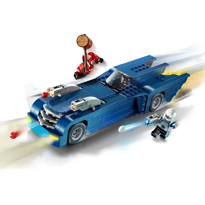 Mey İthalat® Batmobile ile , Quinn ve Mr. Freeze’e Karşı 76274