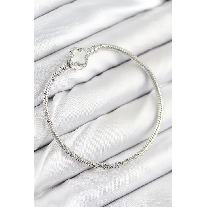 Mey İthalat® Pirinç Charm Zirkon Taşlı Yonca Model Gümüş Renk Kadın Bileklik