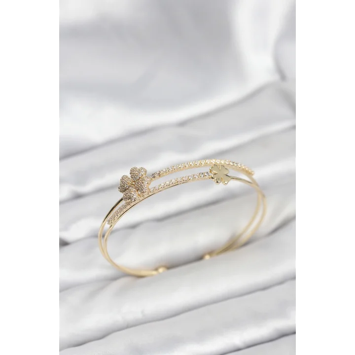 Mey İthalat® Pirinç Gold Renk Yonca Model Kadın Bileklik