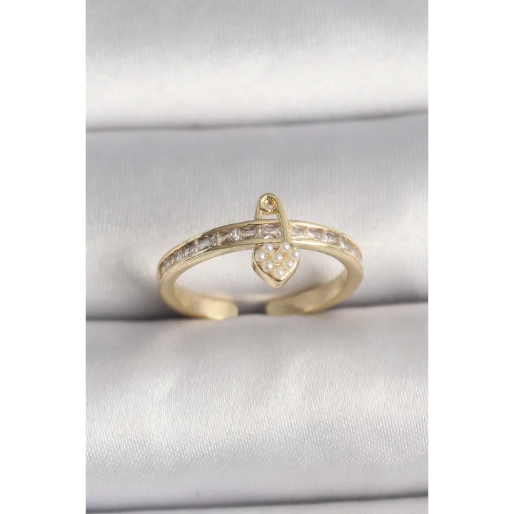 Mey İthalat® Pirinç Gold Renk Zirkon Taşlı İnci Detay Kilit Kalp Figür Ayarlanabilir Yüzük