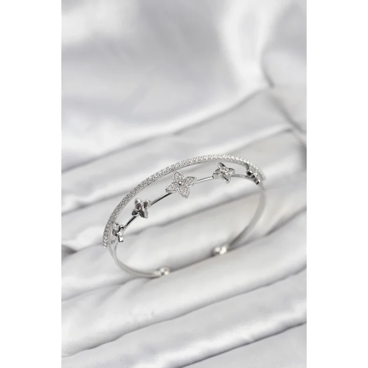 Mey İthalat® Pirinç Gümüş Renk Çiçek Model Kadın Bileklik