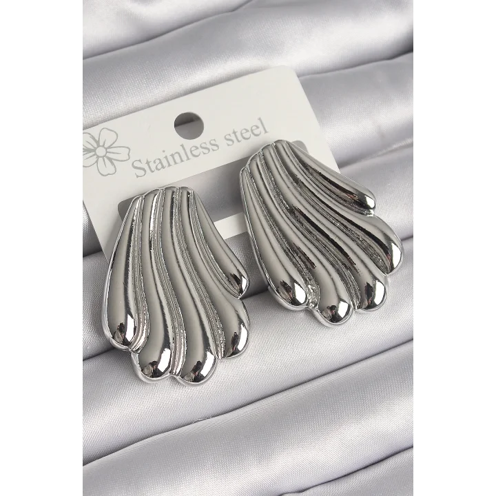 Mey İthalat® Pirinç Gümüş Renk İşlemeli İstiridye Model Kadın Küpe