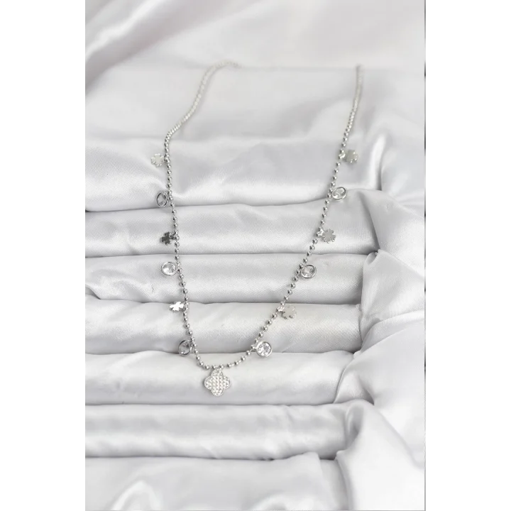 Mey İthalat® Pirinç Gümüş Renk Yonca Model Kadın Kolye