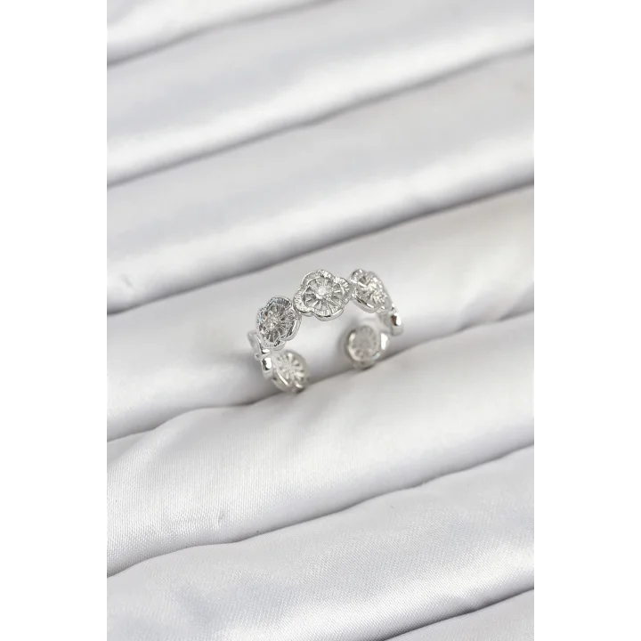 Mey İthalat® Pirinç Gümüş Renk Yonca Model Kadın Yüzük