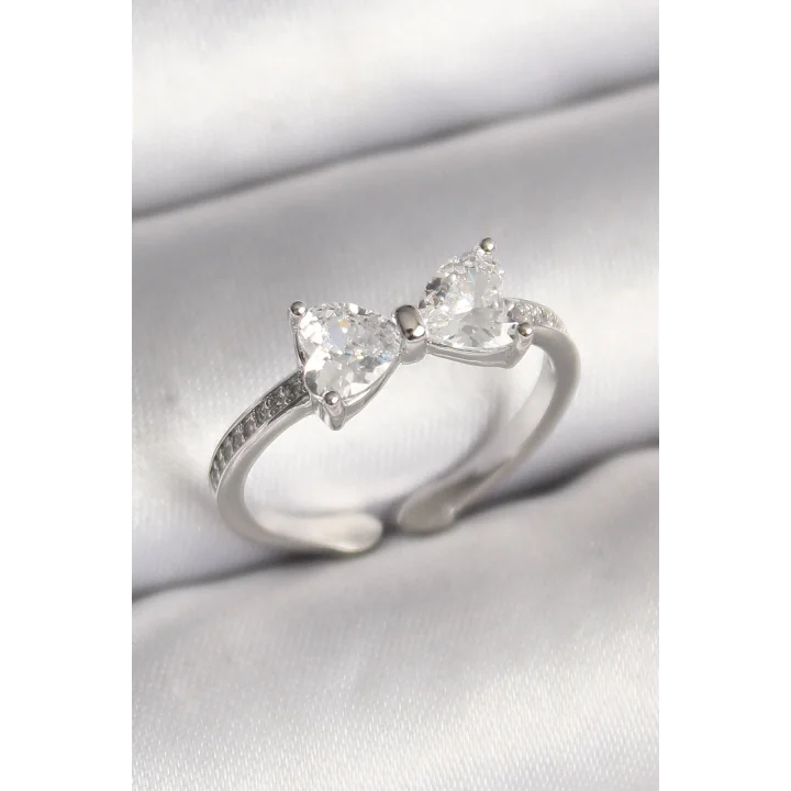 Mey İthalat® Pirinç Gümüş Renk Zirkon Taşlı Kalp Fiyonk Model Kadın Yüzük