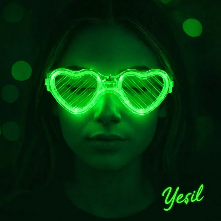 Mey İthalat® Yeşil LED Işıklı Kalp Gözlük – 3 Modlu Parti