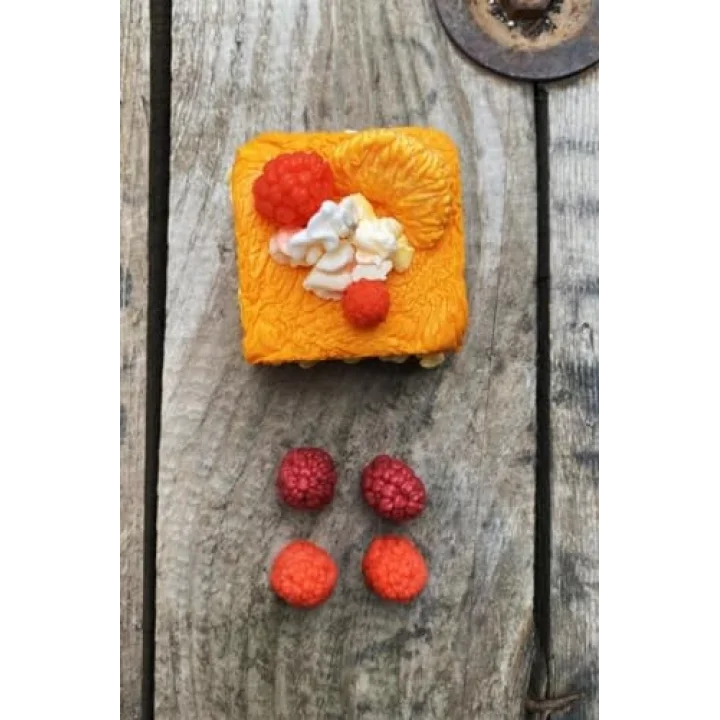 Böğürtlen Dörtlü Mum Kalıbı (Silikon) (2 x 1,7 x 2 cm) (Küçük Süsleme Kalıbı) 1 Adet