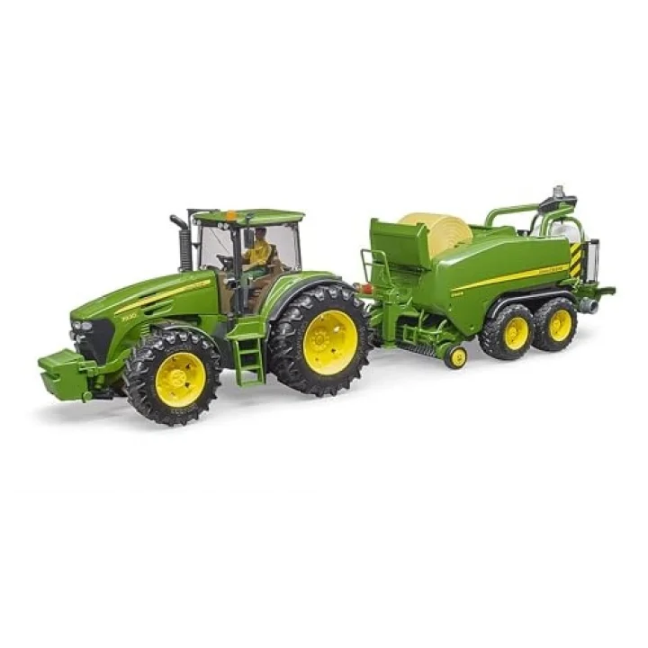 BR02032 John Deere C441R Balya Makinası