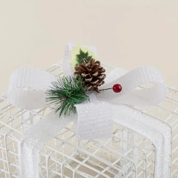 Cristy Ledli Yılbaşı Hediye Kutusu Dekor 25 Cm Beyaz
