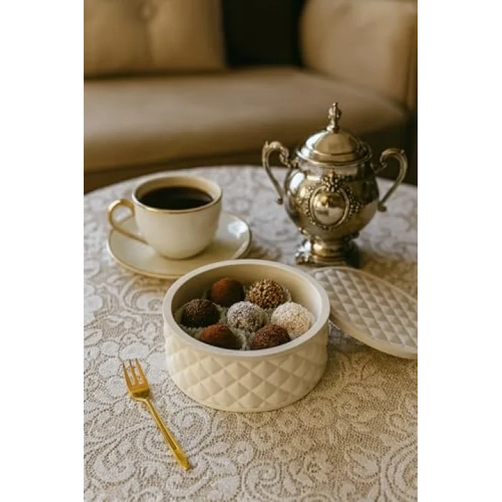Elegance Bow Serisi – Kapaklı Dekoratif Kutu
