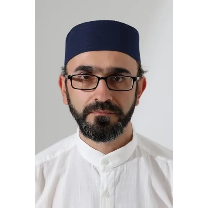 Elif Vav Nakışlı Kalıp Namaz Takkesi - Lacivert Lacivert