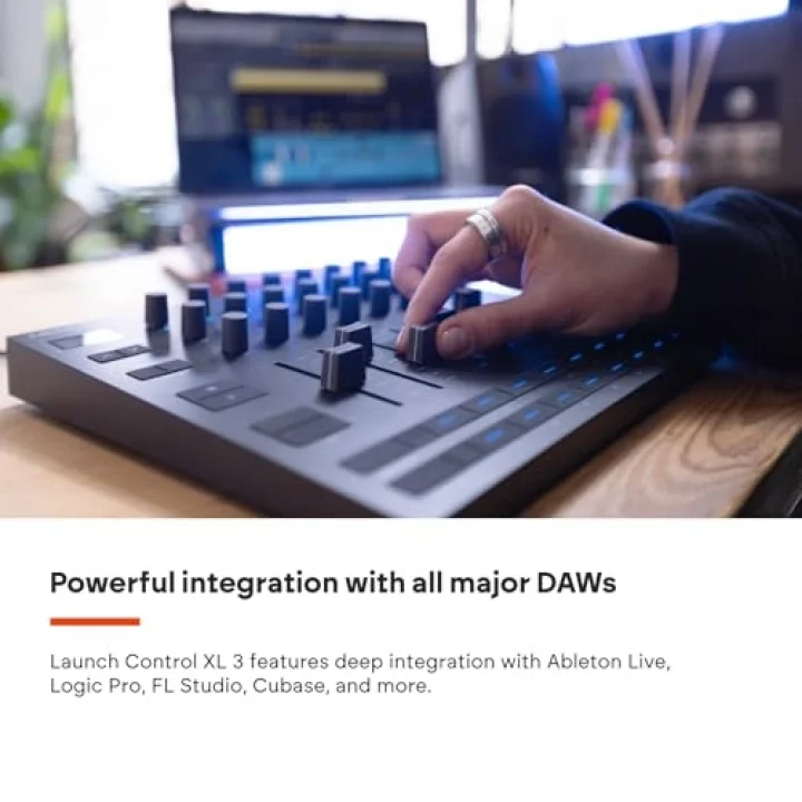 Focusrite Launch Control XL 3, USB ile Güçlendirilmiş, 8 Fader, 24 Sonsuz Kodlayıcı, 5-Pin MIDI G/Ç ve Müzik Yazılım Paketi ile DAW ve Donanım Entegrasyonu için MIDI Kontrol Yüzeyi ve Mikser