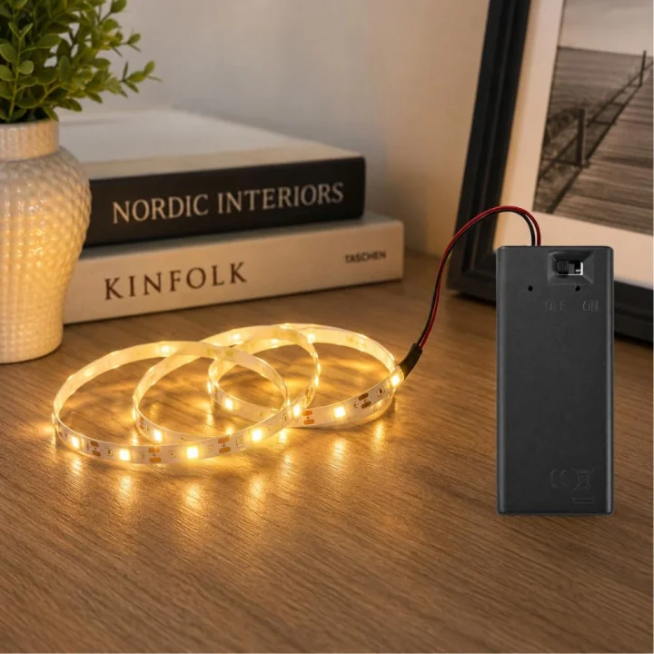 Günışığı Renk Pil Ile Çalışan Şerit Led 2 Metre Pilli Şerit Led (PİL DAHİL)