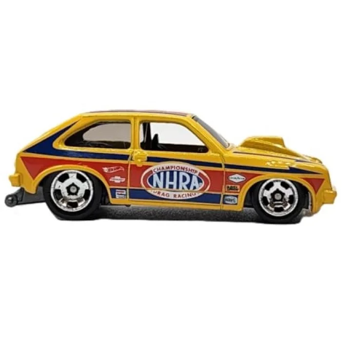 Hot Wheels Tekli Arabalar 76 CHEVY CHEVETTE HYX43